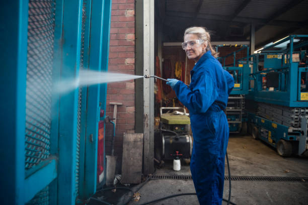 Best Restaurant Pressure Washing  in Lakeland, FL